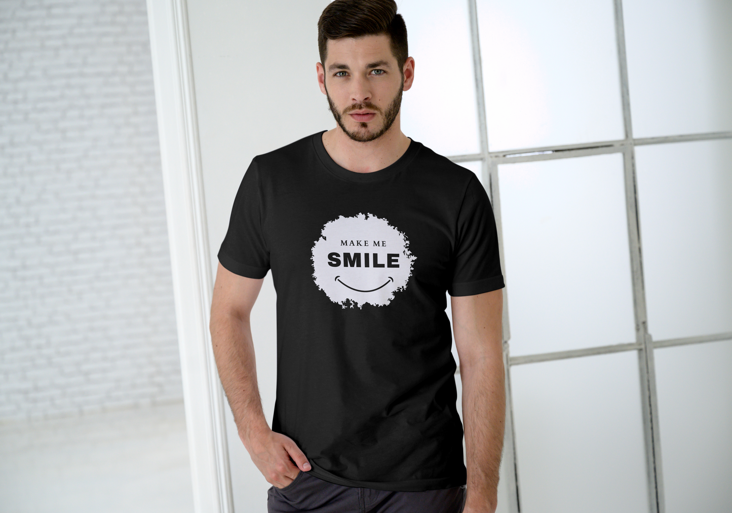 ZVRØ – Make Me Smile - Smiley Tee (Classic Black Crew)